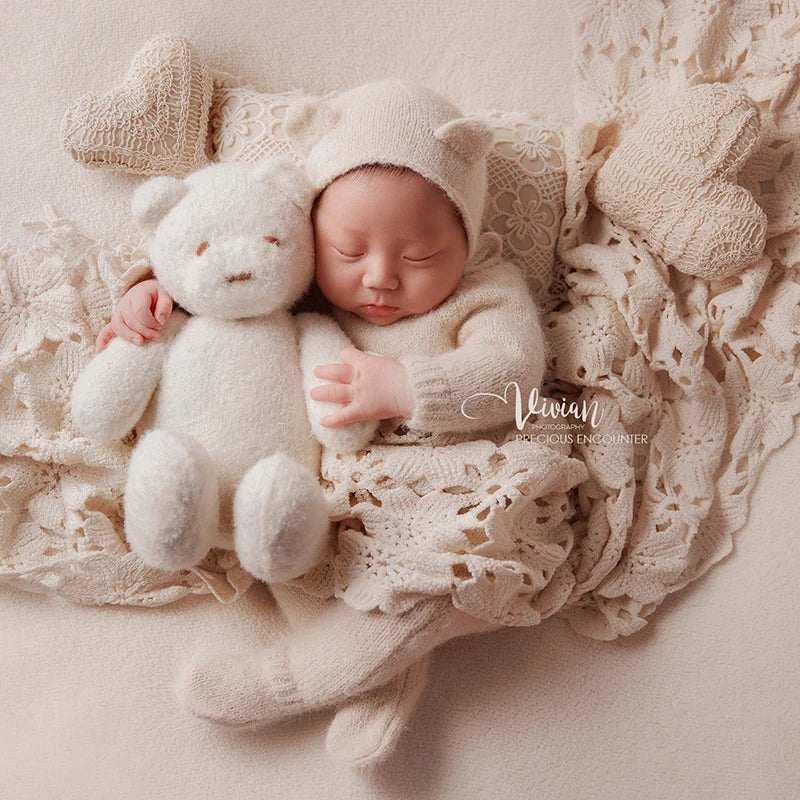 KD Newborn Photography Outfit INS White Bear Set Knitted Hat Long Sleeve Jumpsuit Baby Shoot Clothing Cute Bear Doll Photo Props